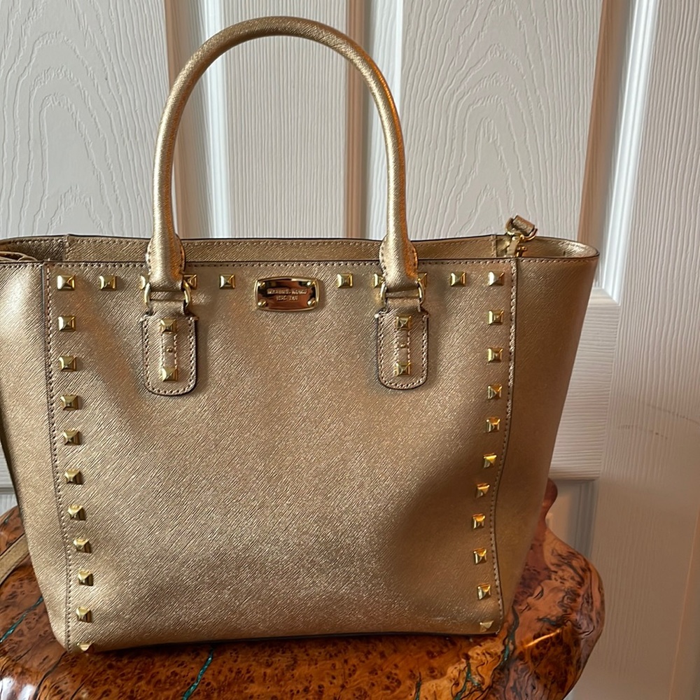 Michael Kors purse